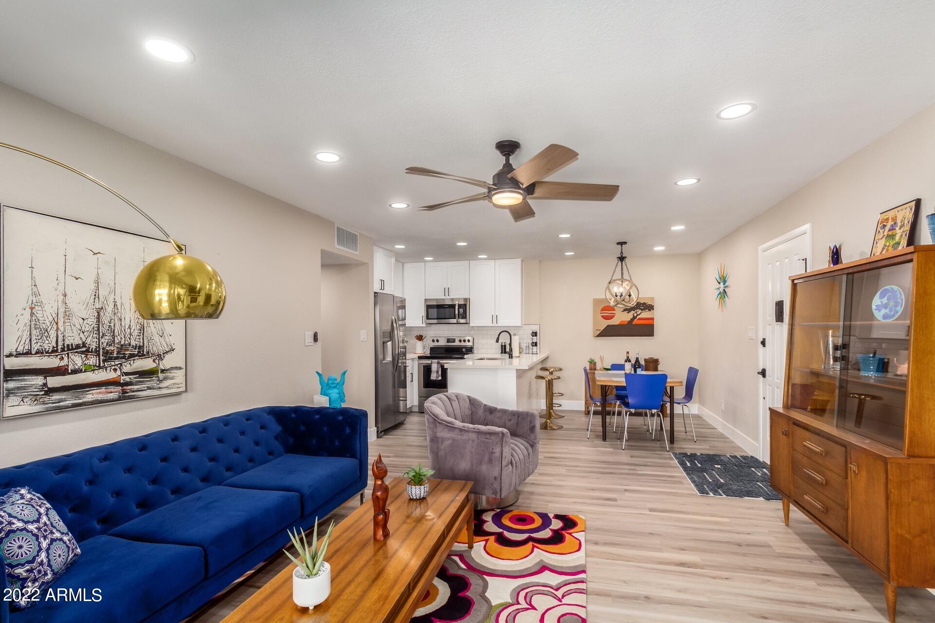 8649 E ROYAL PALM Road 217