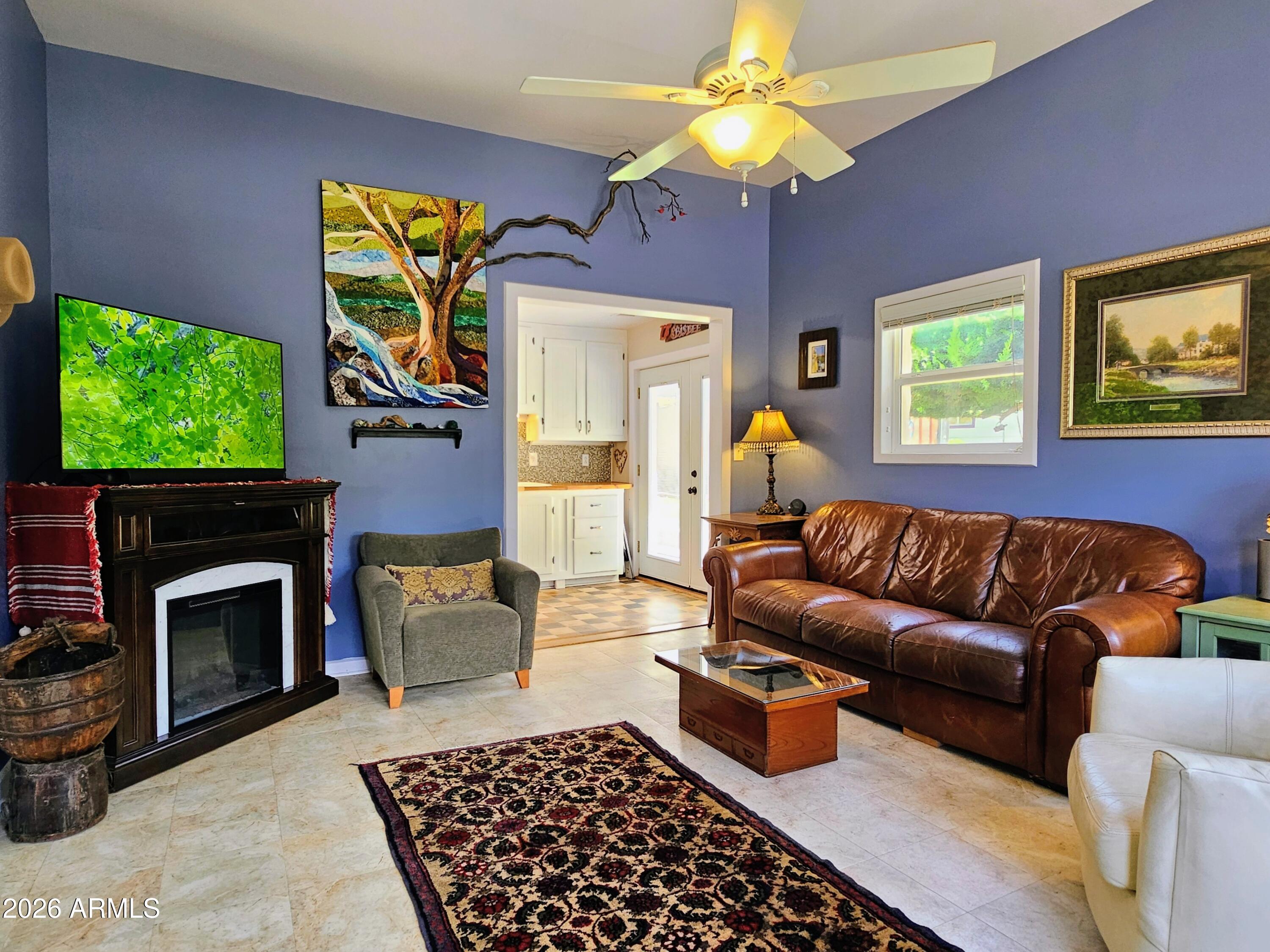 121 BLACK KNOB View