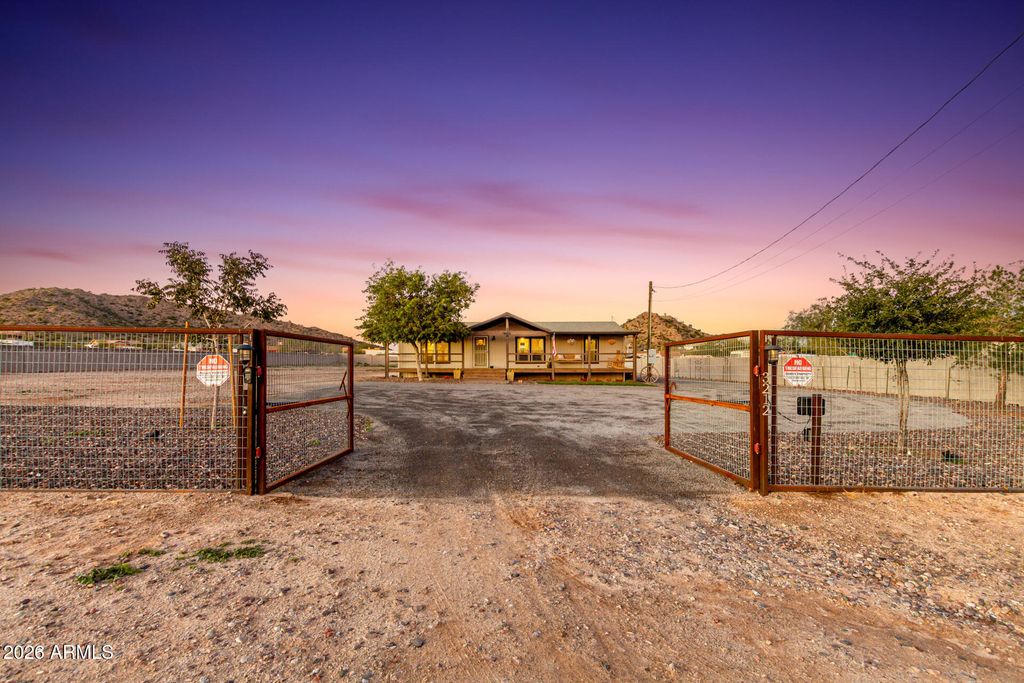 Photo of 3212 W Ivar Road, Queen Creek, AZ 85144 (MLS # 6965004)