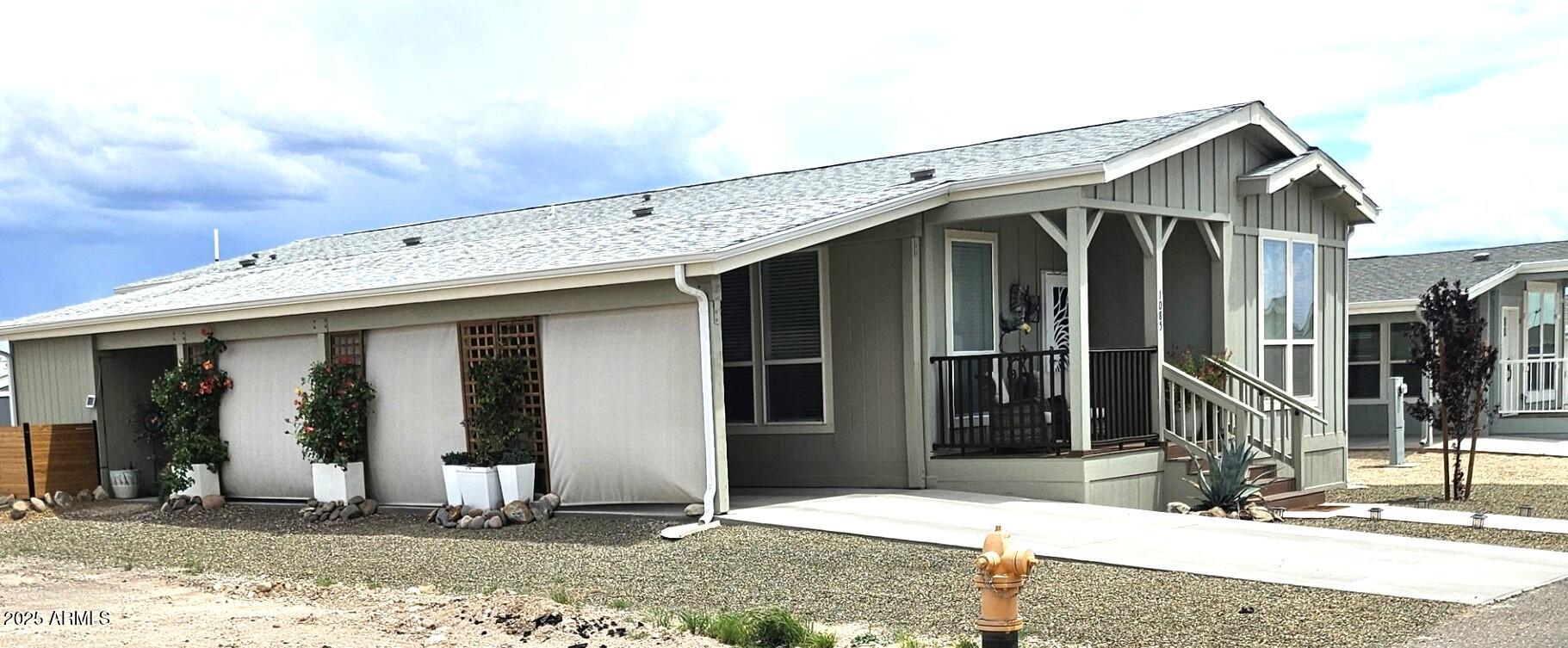 1085 Crenshaw Avenue