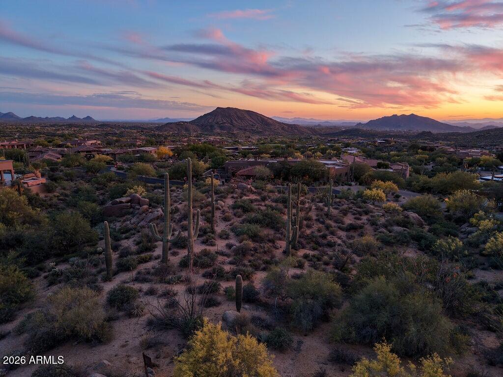 DESERT MOUNTAIN - Land