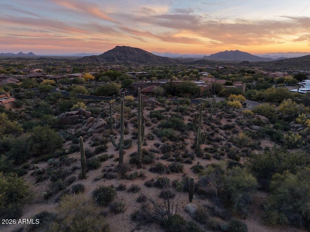 DESERT MOUNTAIN - Land