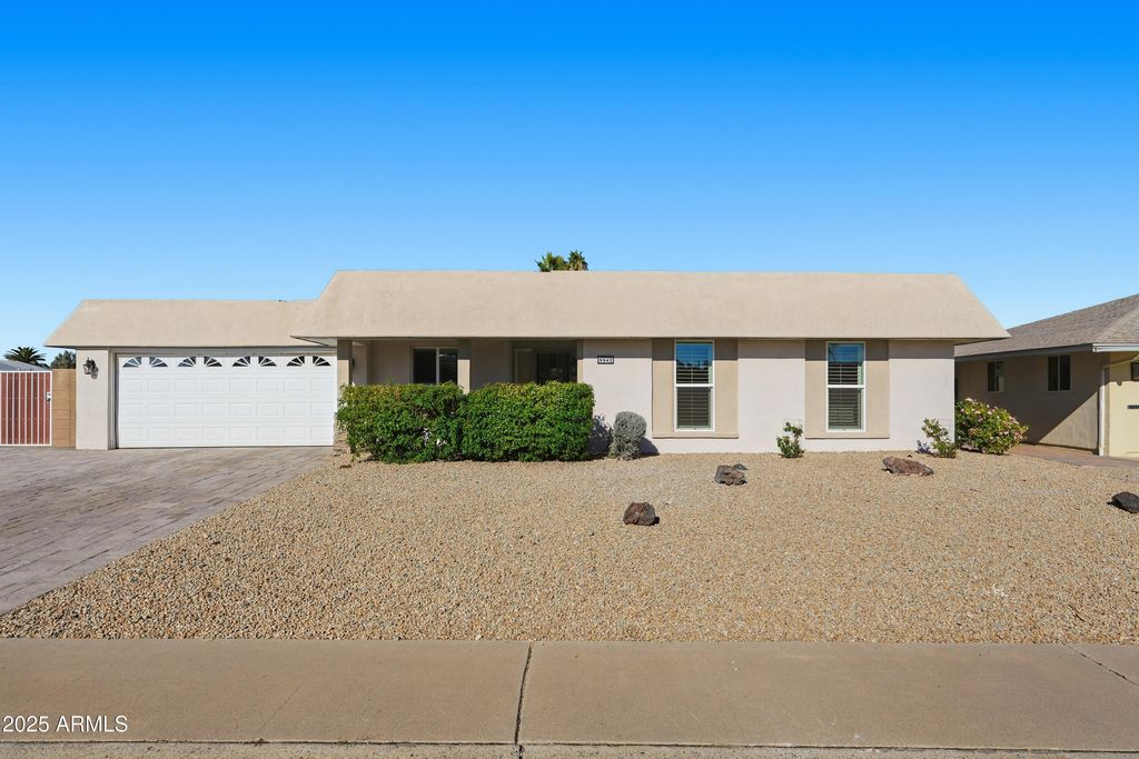 Photo of 9942 W Cameo Drive, Sun City, AZ 85351 (MLS # 6942972)