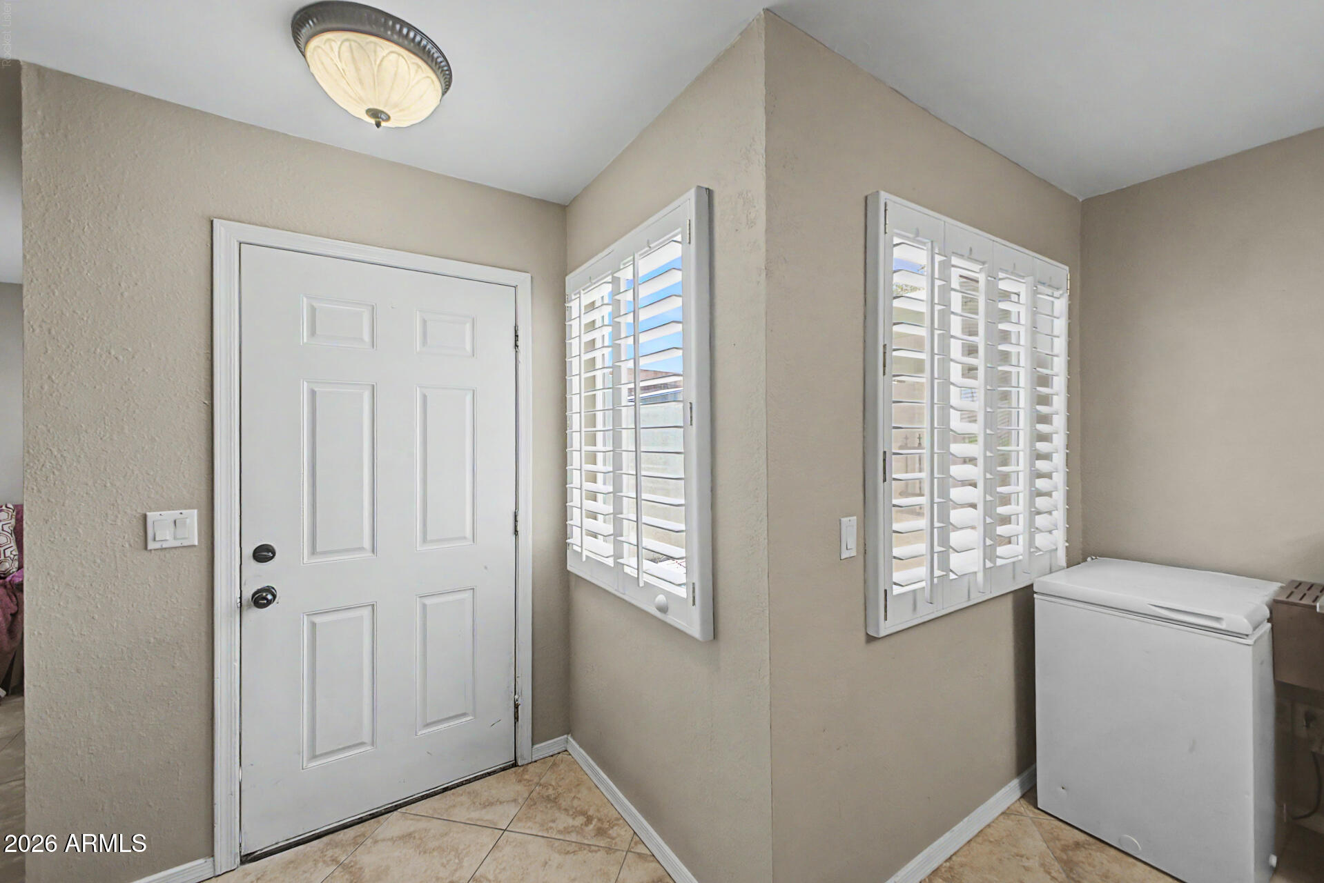 4760 W VIA CYNTHIA --