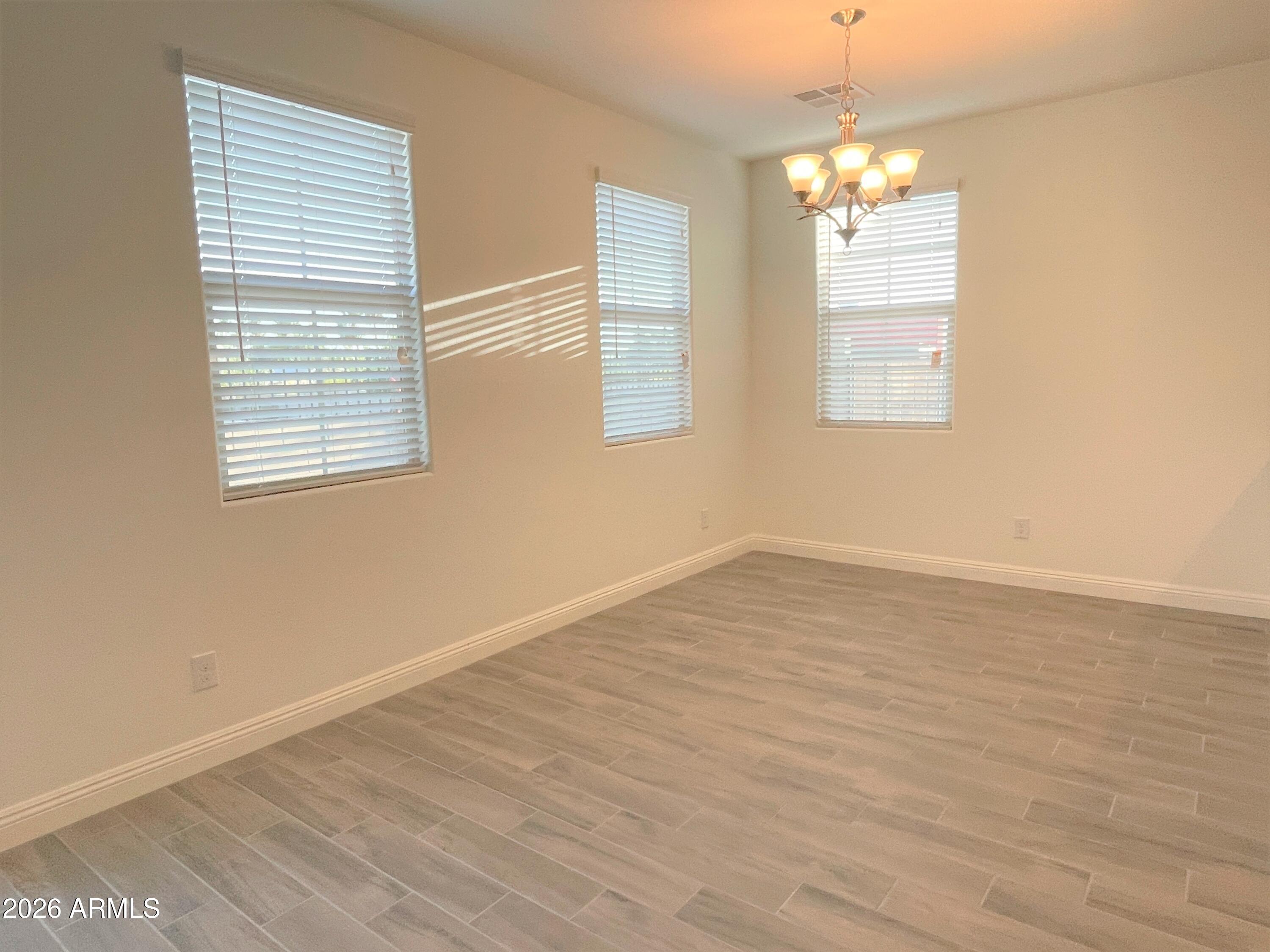 242 N Sunrise --