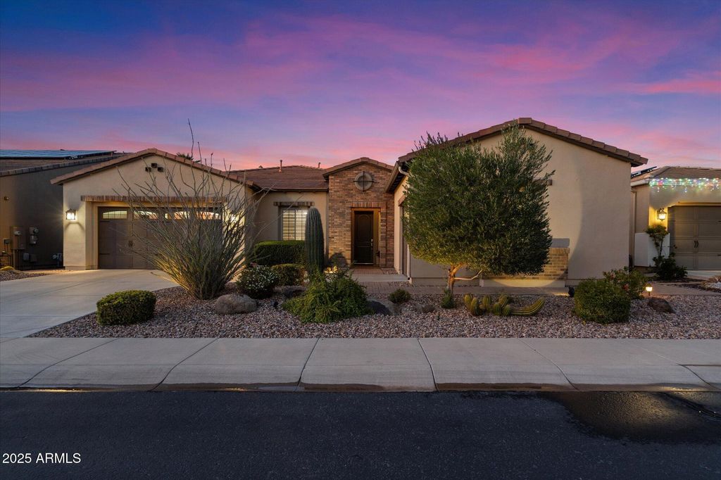 Photo of 12962 W Lone Tree Trail, Peoria, AZ 85383 (MLS # 6951898)