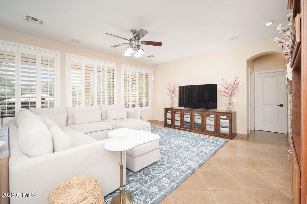 4215 E DESERT FOREST Trail
