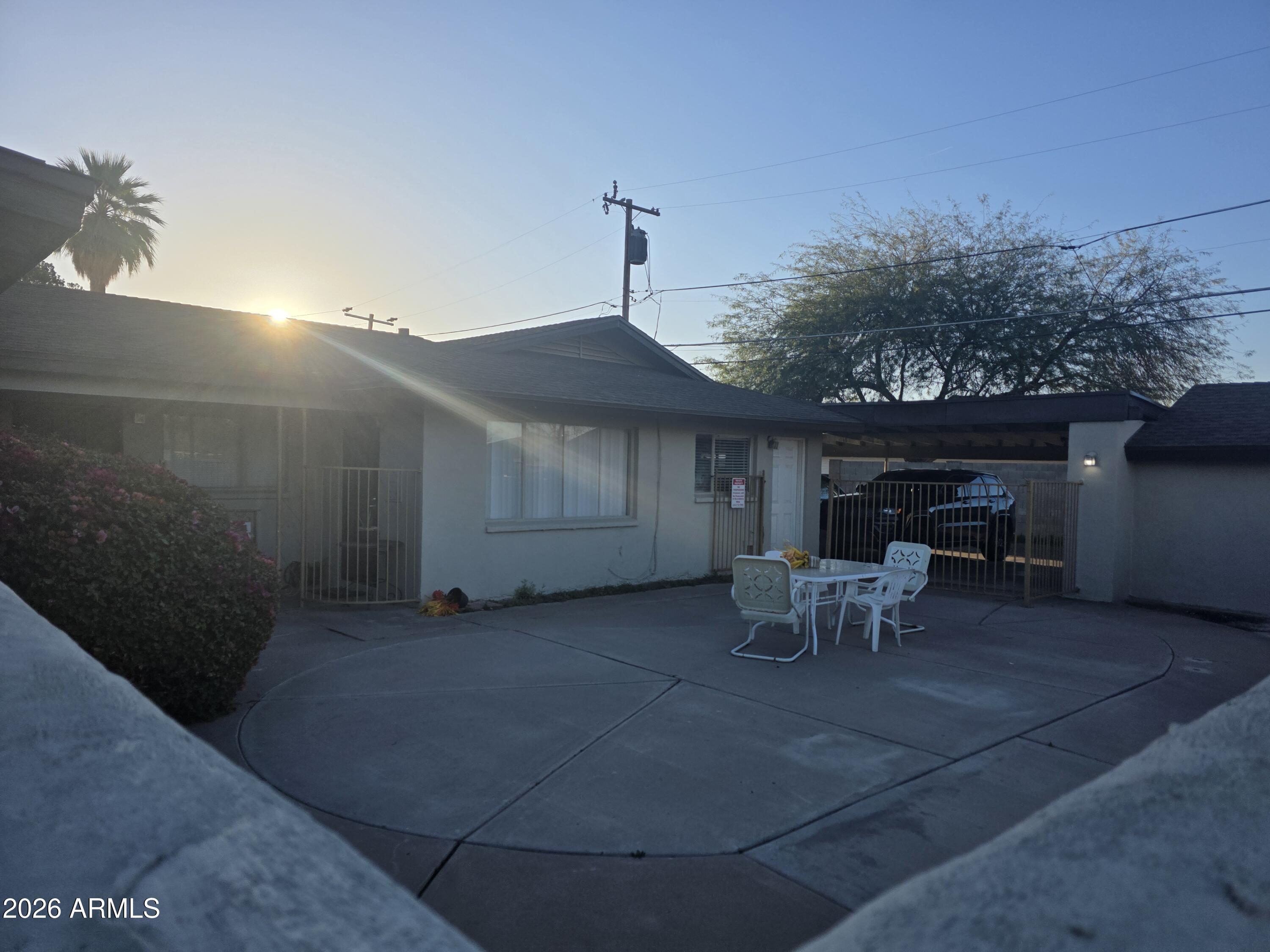 2101 E OSBORN Road