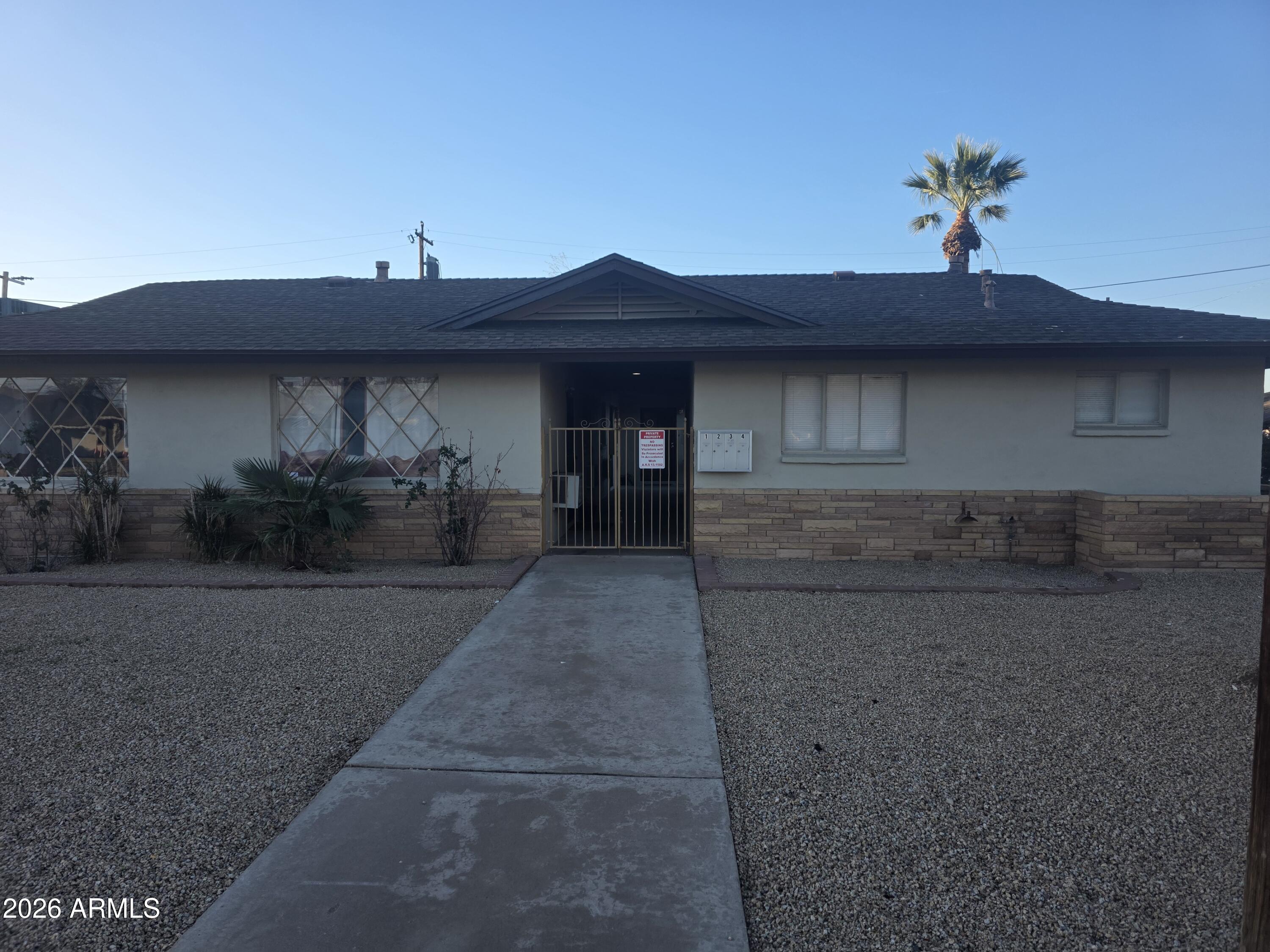 2101 E OSBORN Road