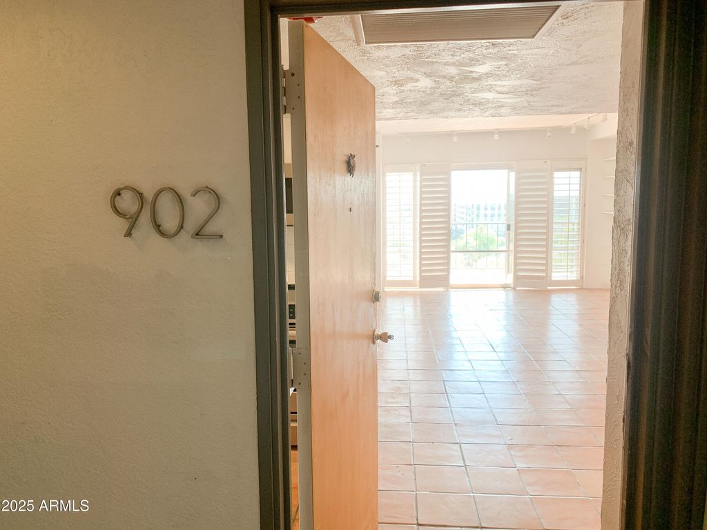 Photo of 805 N 4th Avenue N #902, Phoenix, AZ 85003 (MLS # 6926759)