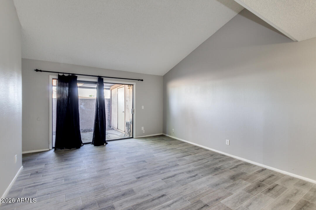 2149 E 10TH Street 3