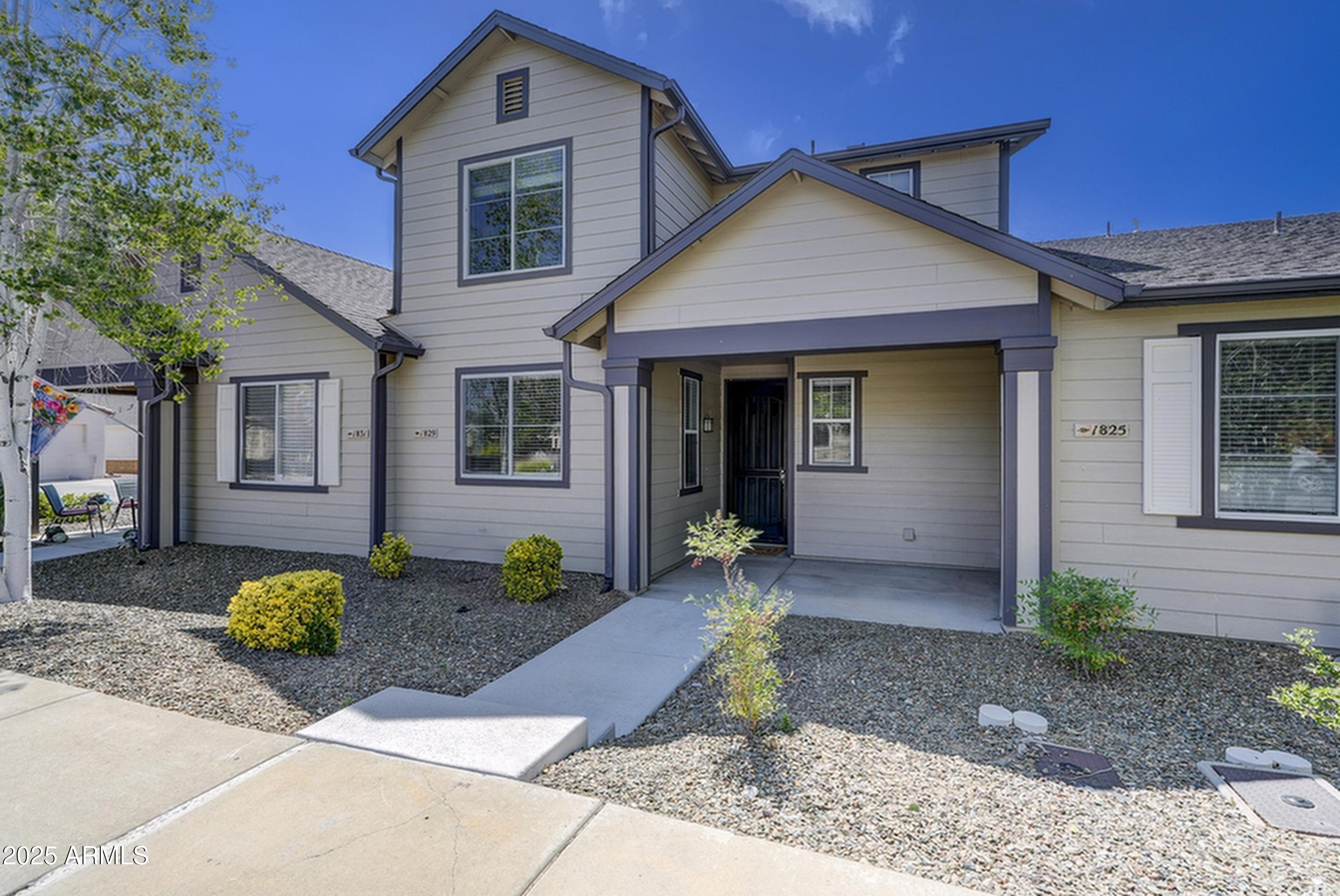 1829 N FENCE LINE Drive 1