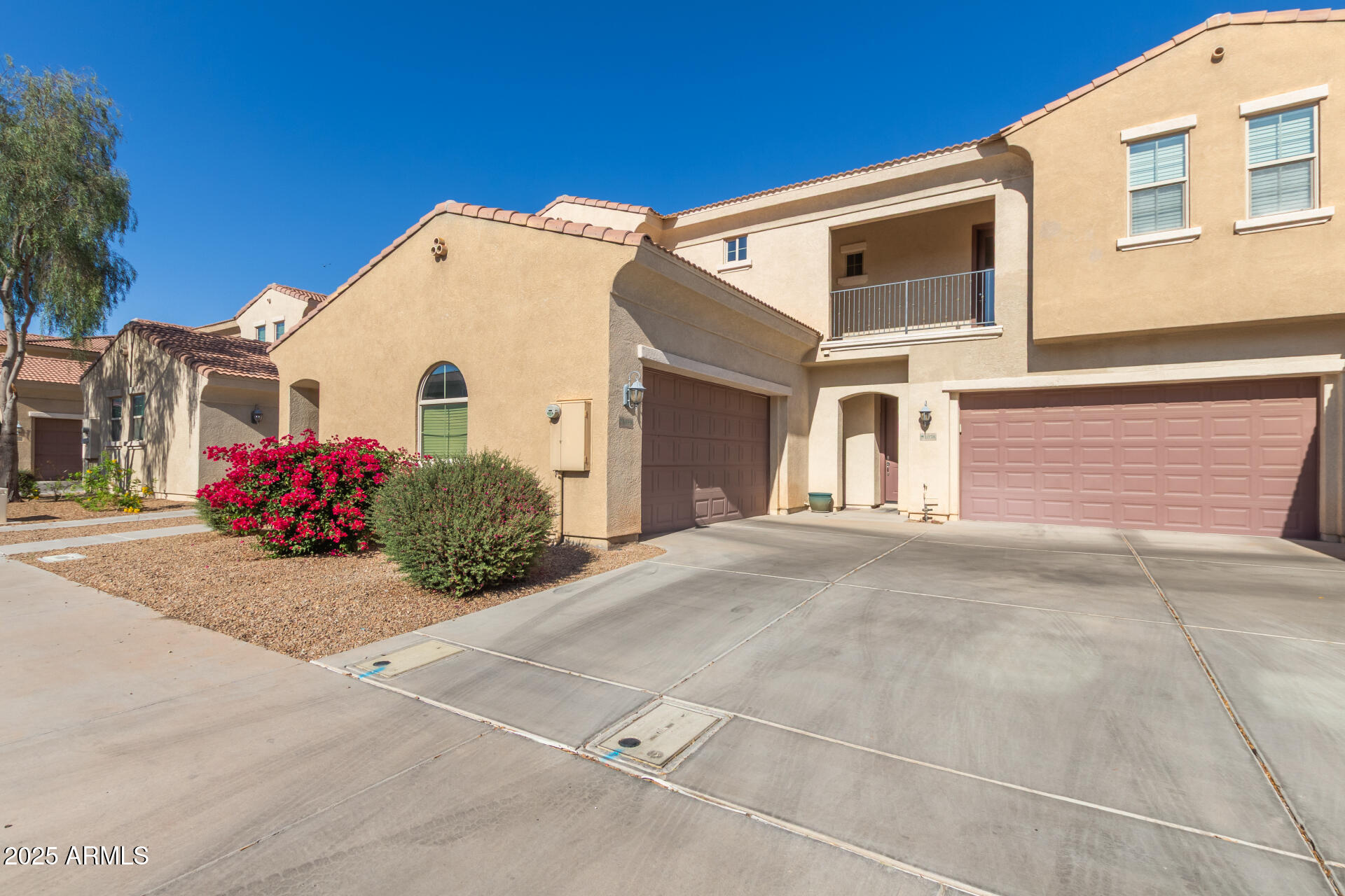 1367 S COUNTRY CLUB Drive 1039