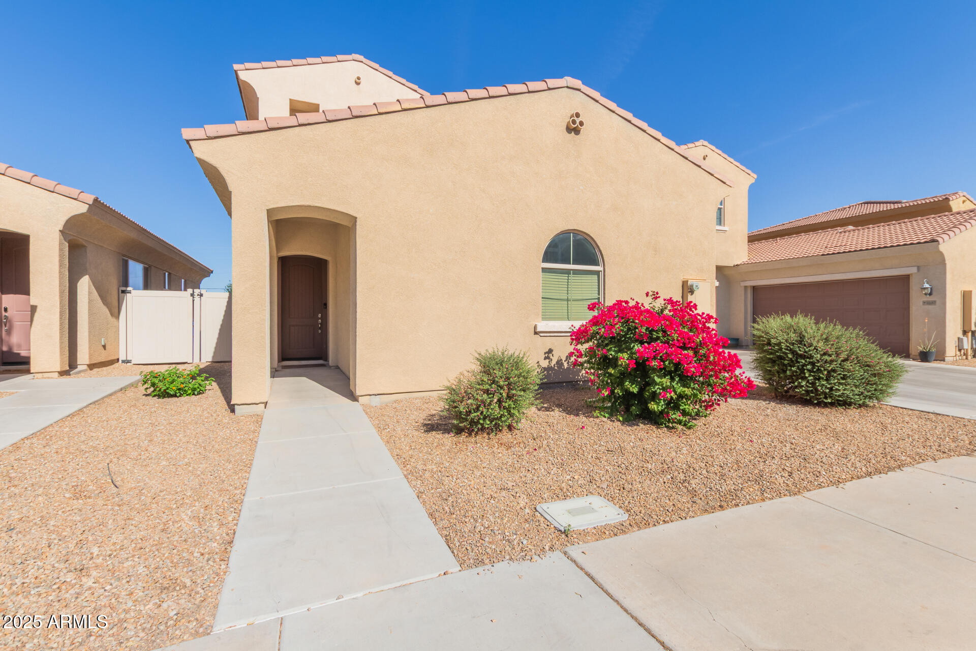 1367 S COUNTRY CLUB Drive 1039