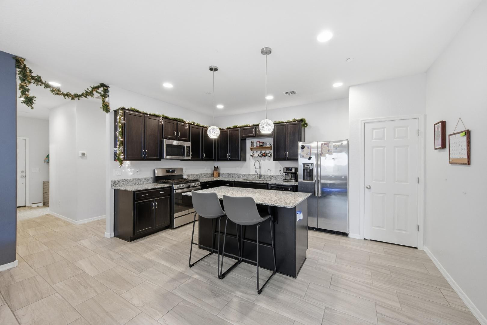 21359 W Alvarado Road