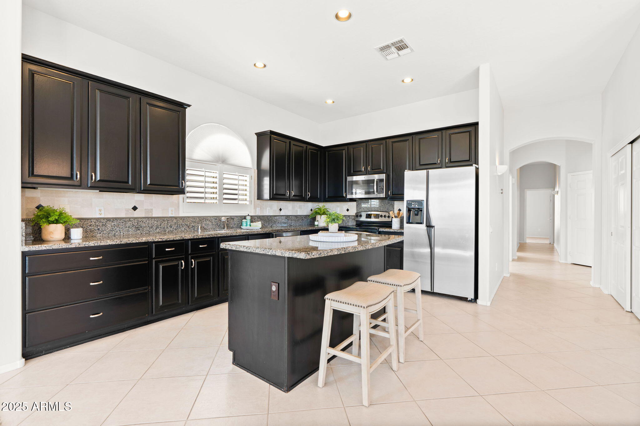 9545 E KENWOOD Circle