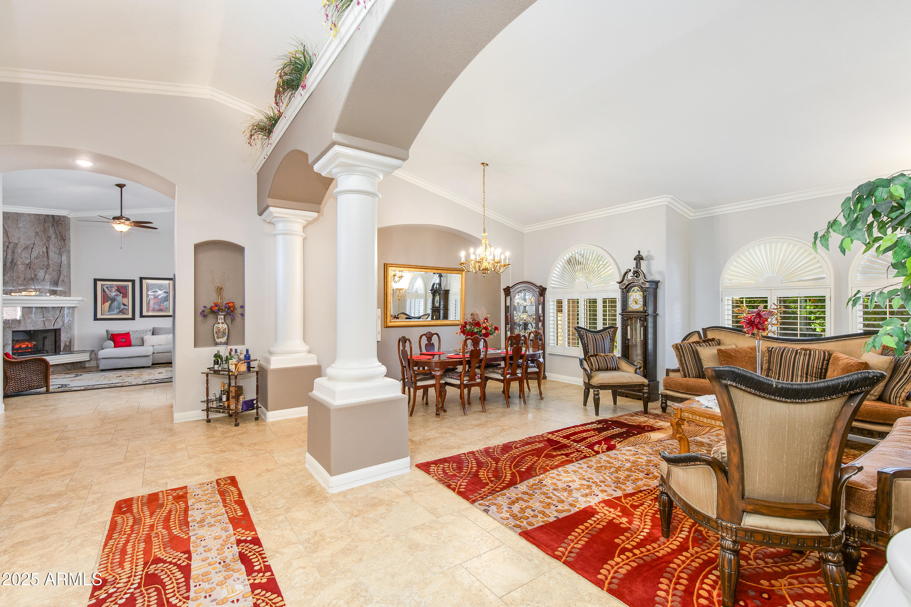 6836 E WINCHCOMB Drive