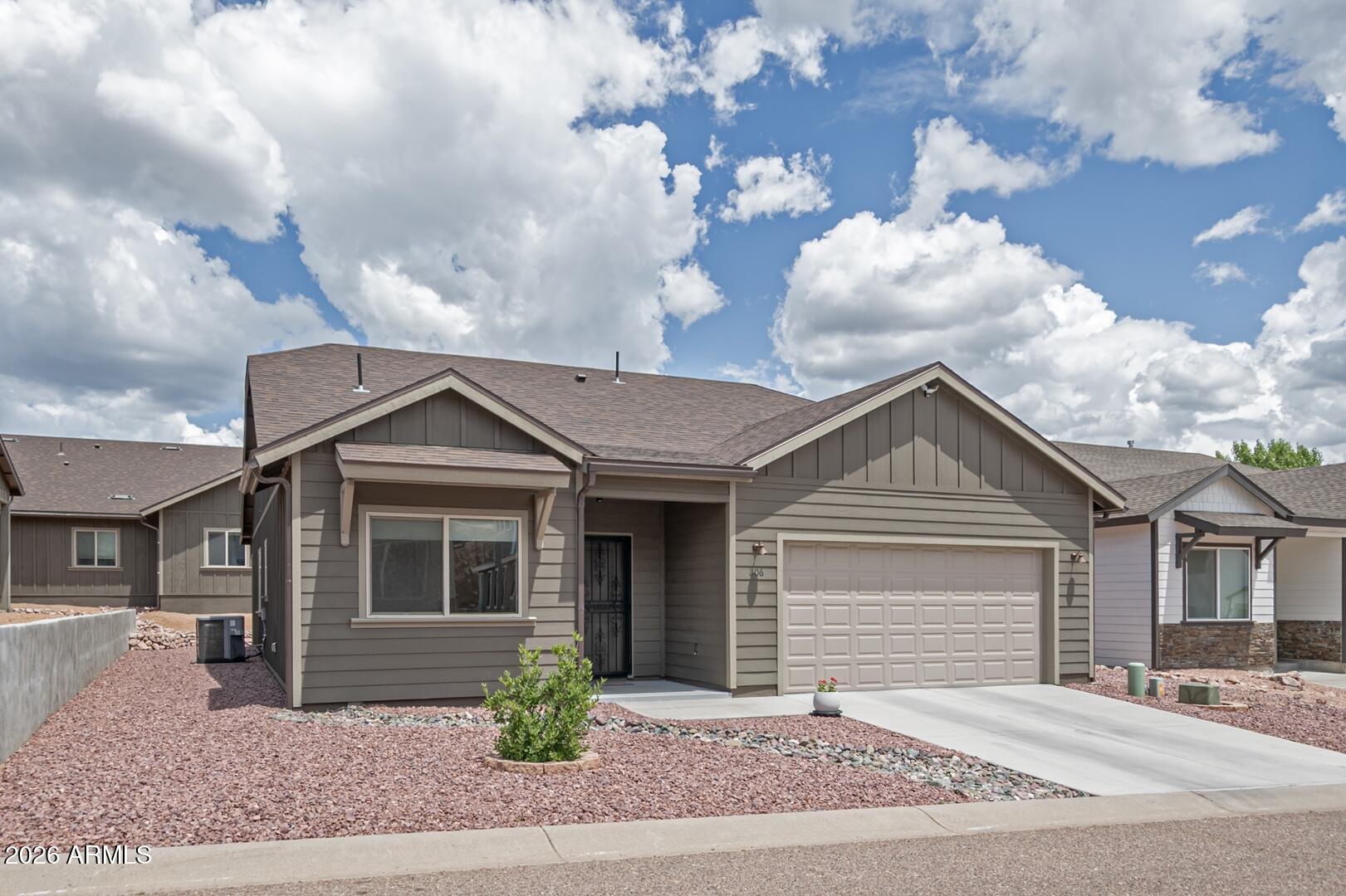 206 S Thunder Mountain --