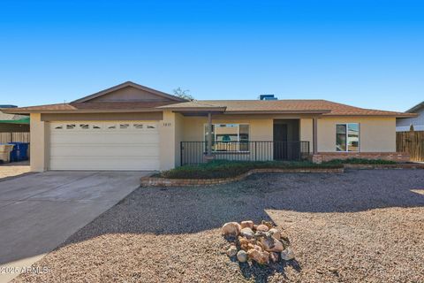 5839 W HEARN Road Glendale AZ 85306