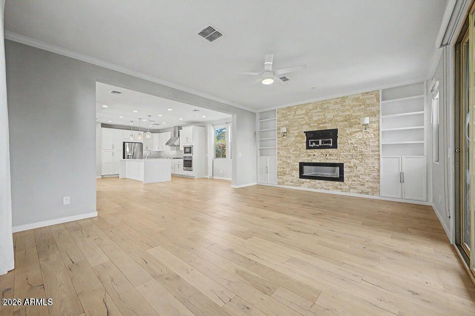 1941 S WALLRADE Lane