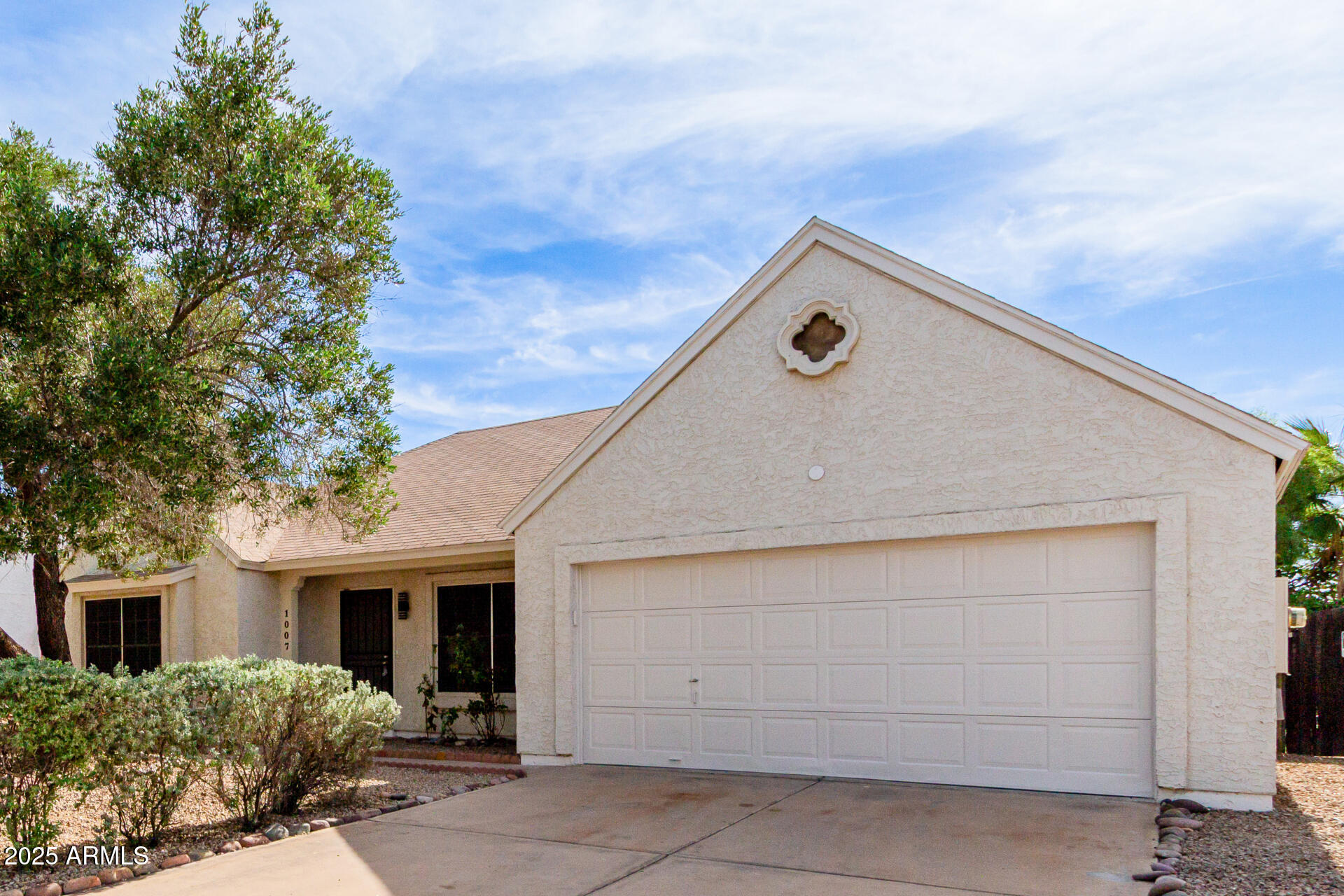 Homes for Sale in Queen Creek Arizona 3 1007 E ORAIBI Drive