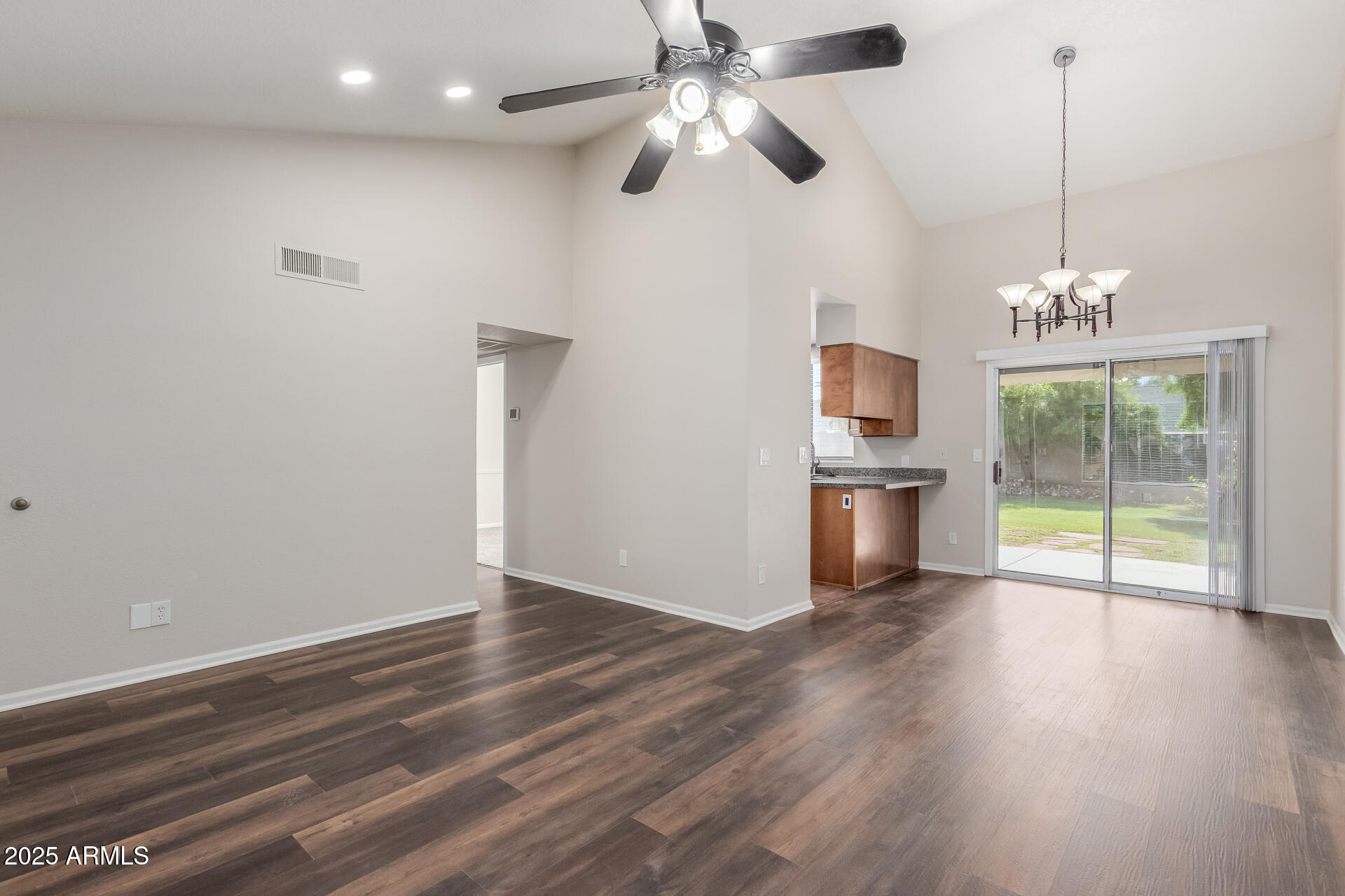 Homes for Sale in Queen Creek Arizona 4 1007 E ORAIBI Drive