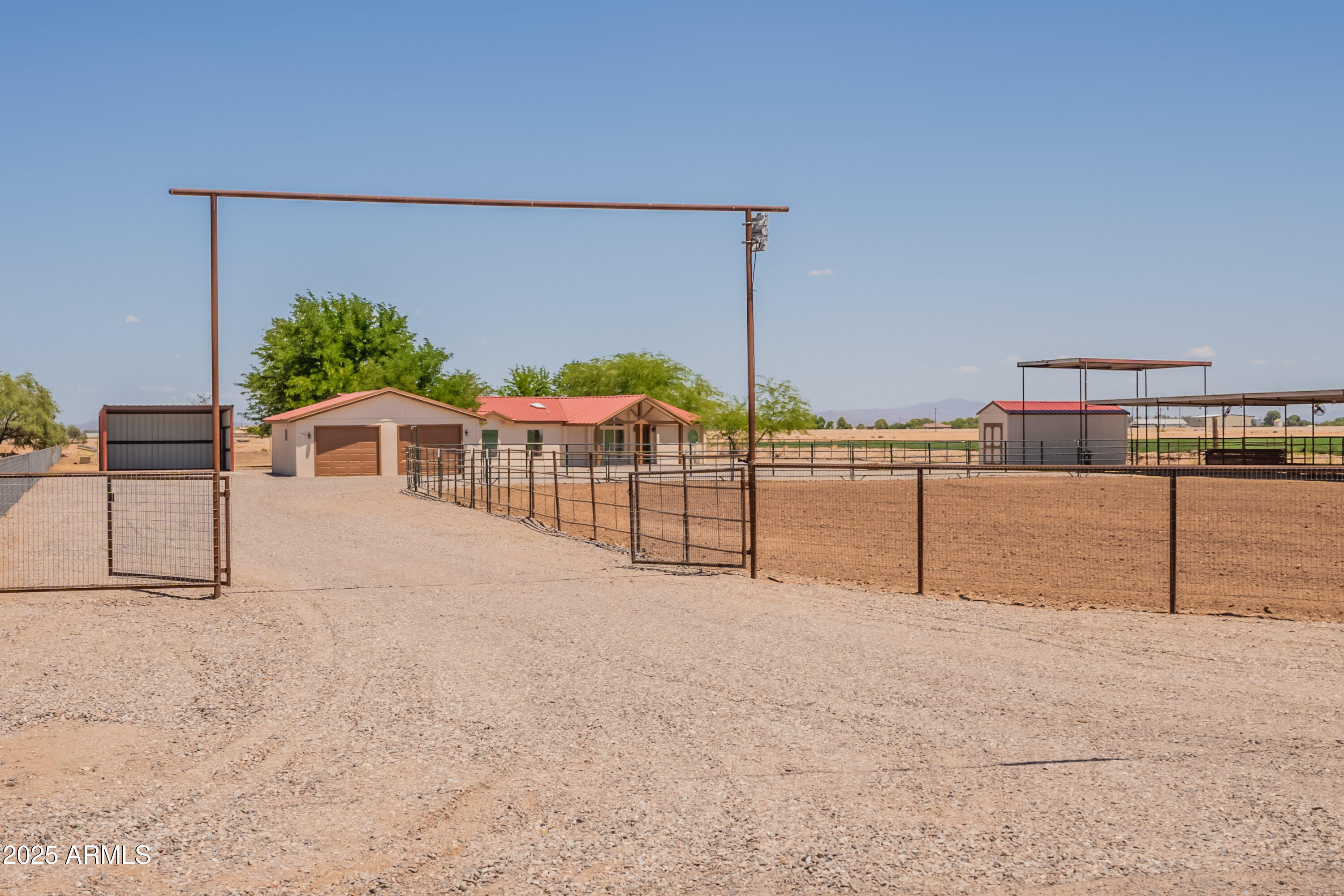 429 N NAFZIGER Road