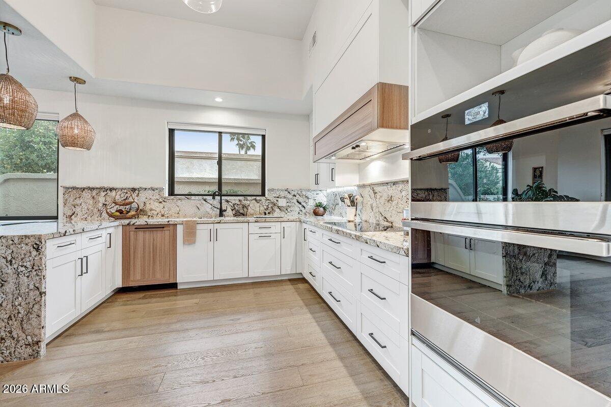 10118 E CINNABAR Avenue