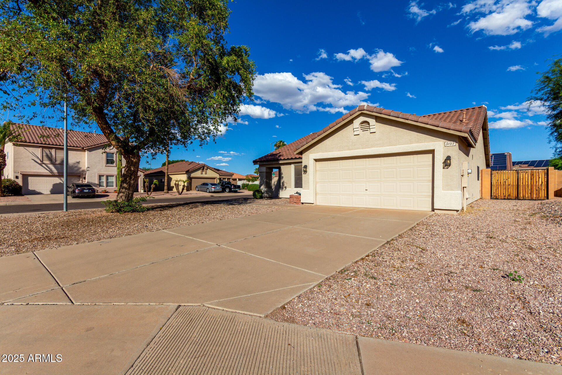 3133 S 82ND Circle