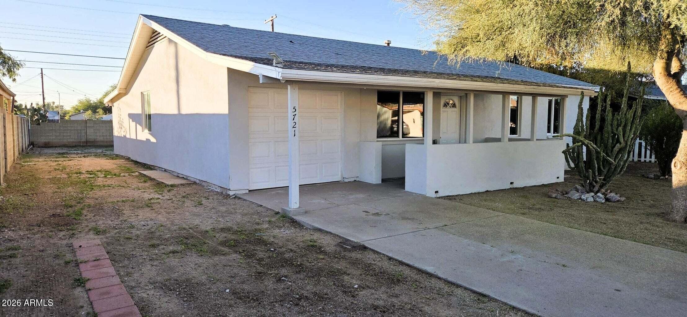 5721 W CHEERY LYNN Road