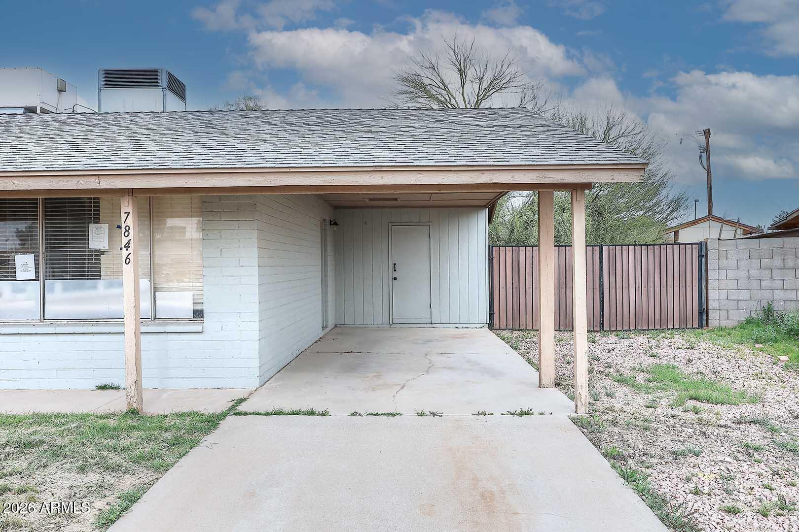 7846 W VERMONT Avenue