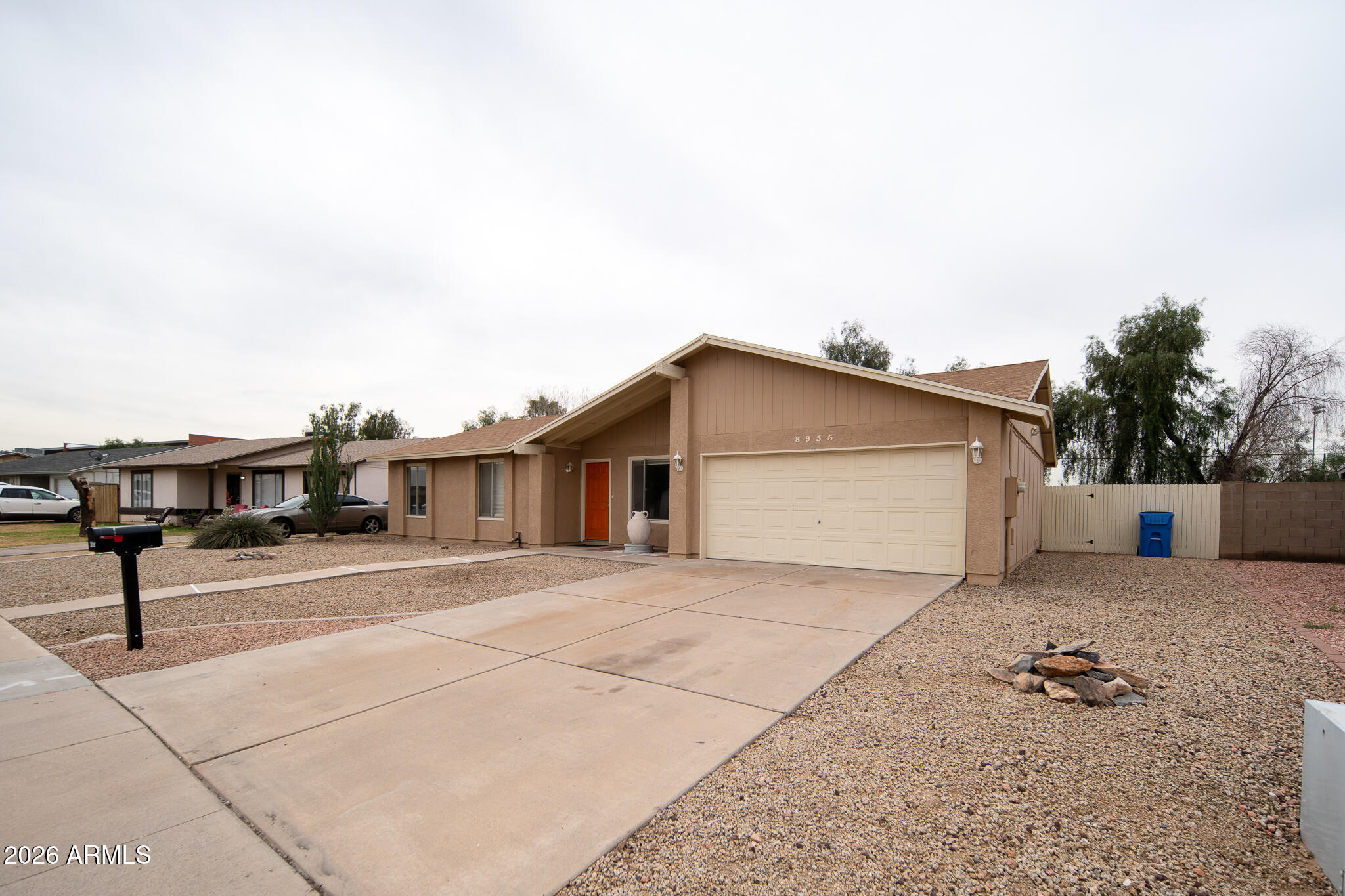 8955 W MEADOWBROOK Avenue