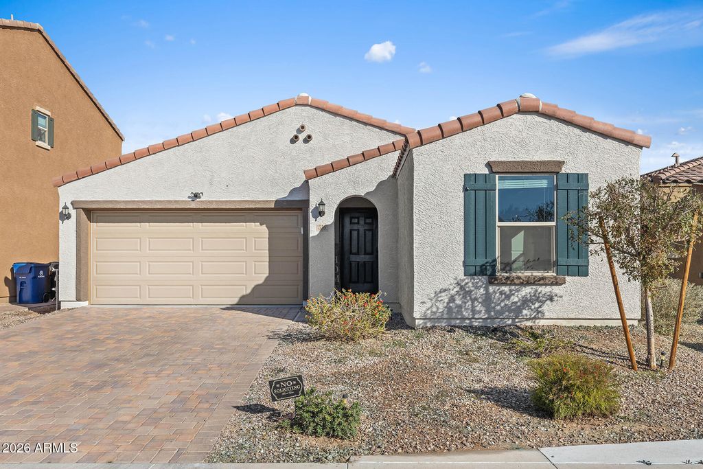 Photo of 516 E Mountain View Drive, Avondale, AZ 85323 (MLS # 6981993)