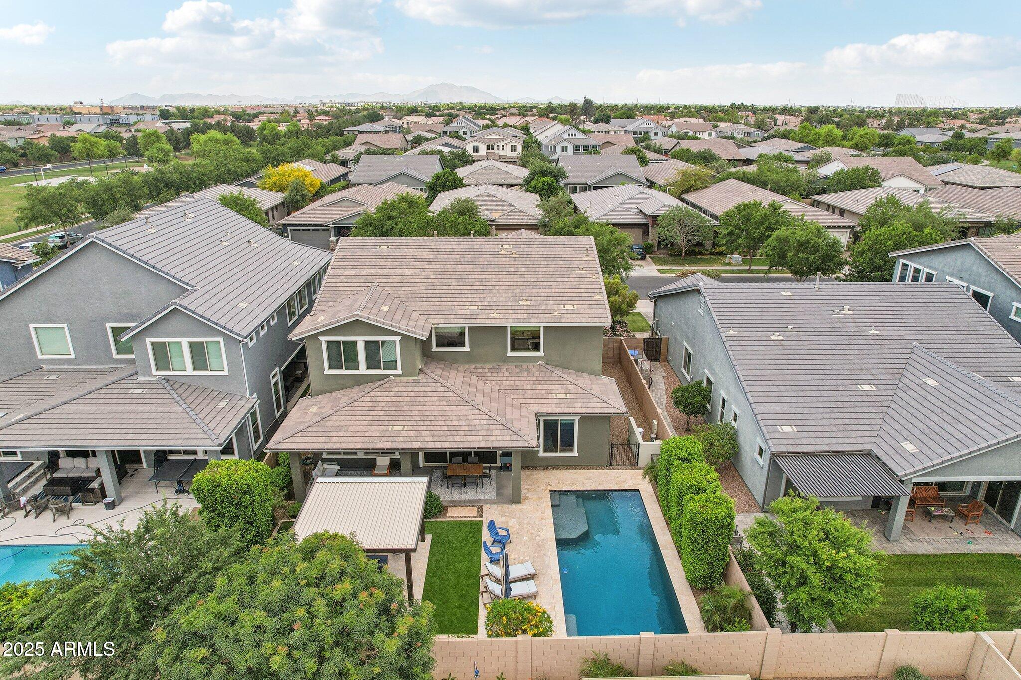 2942 E Appaloosa Road