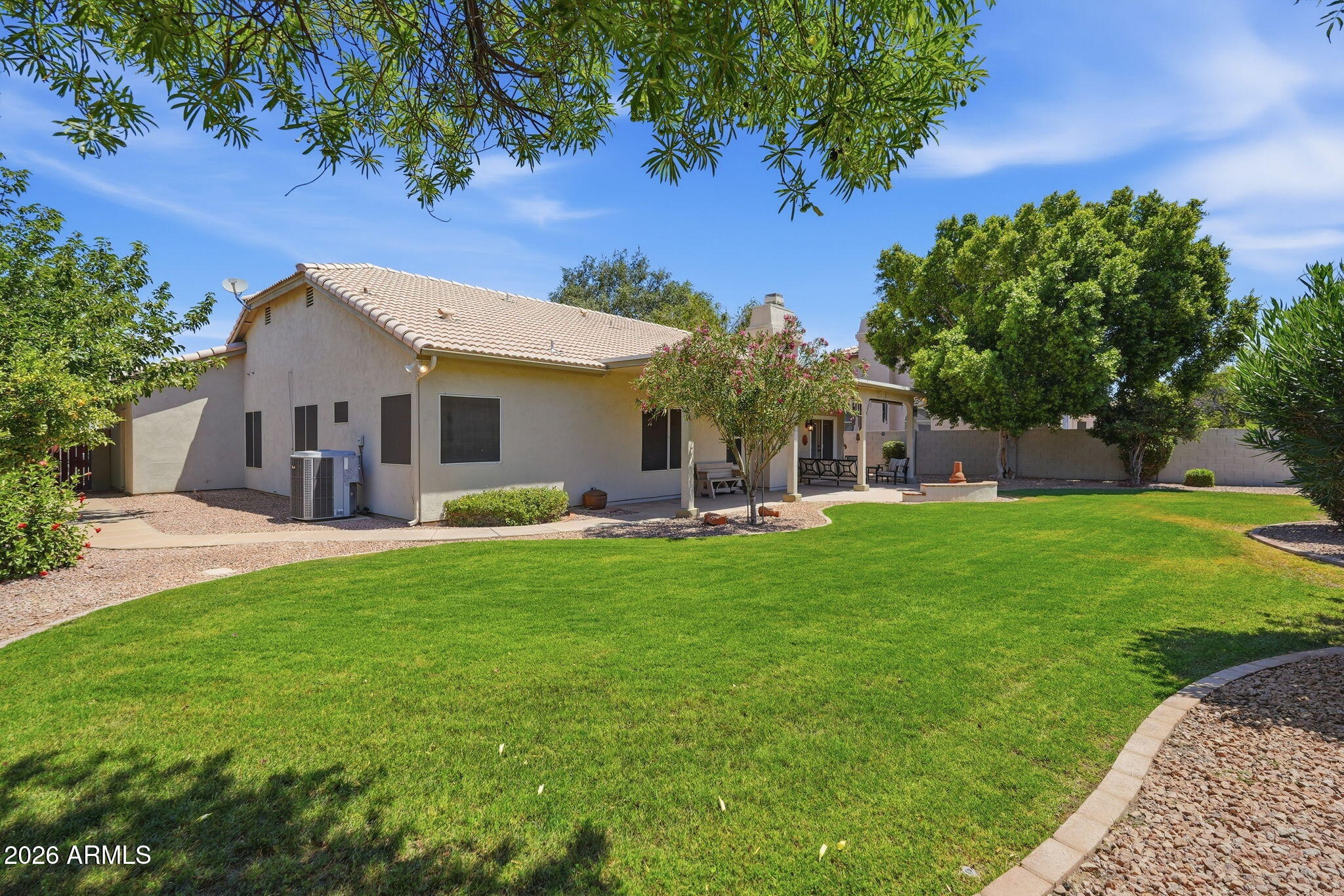 2149 E DRAKE Court
