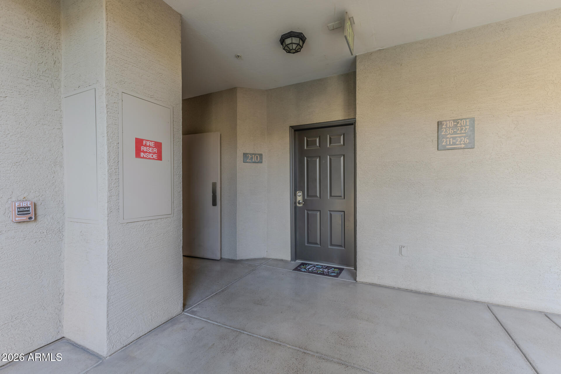 435 W RIO SALADO Parkway 210