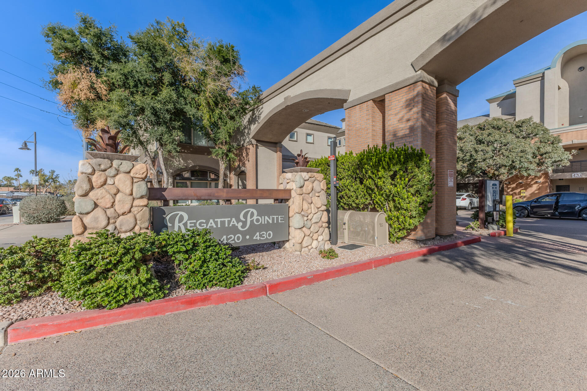 435 W RIO SALADO Parkway 210