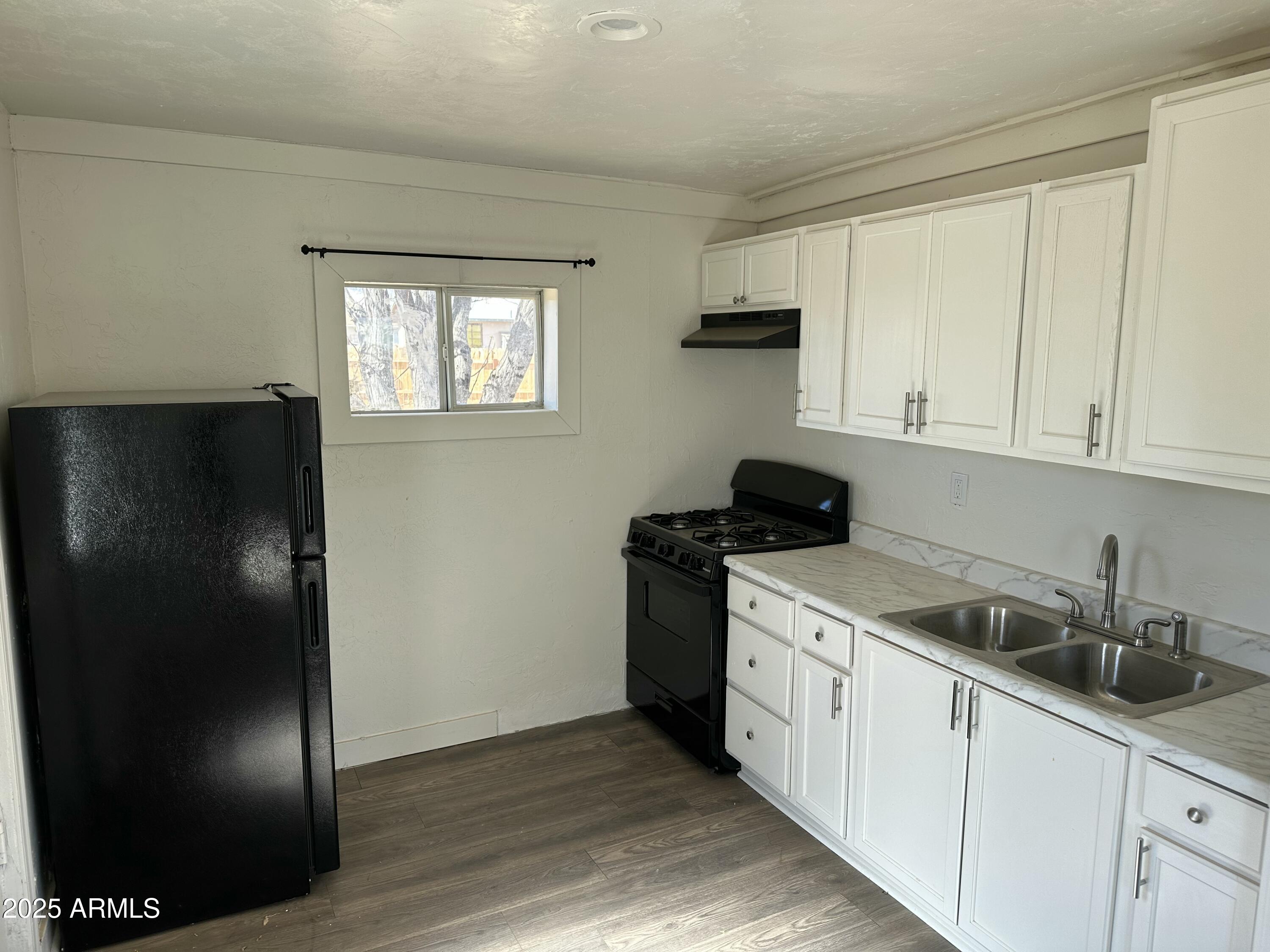 WHETSTONE VISTA - Residential Income