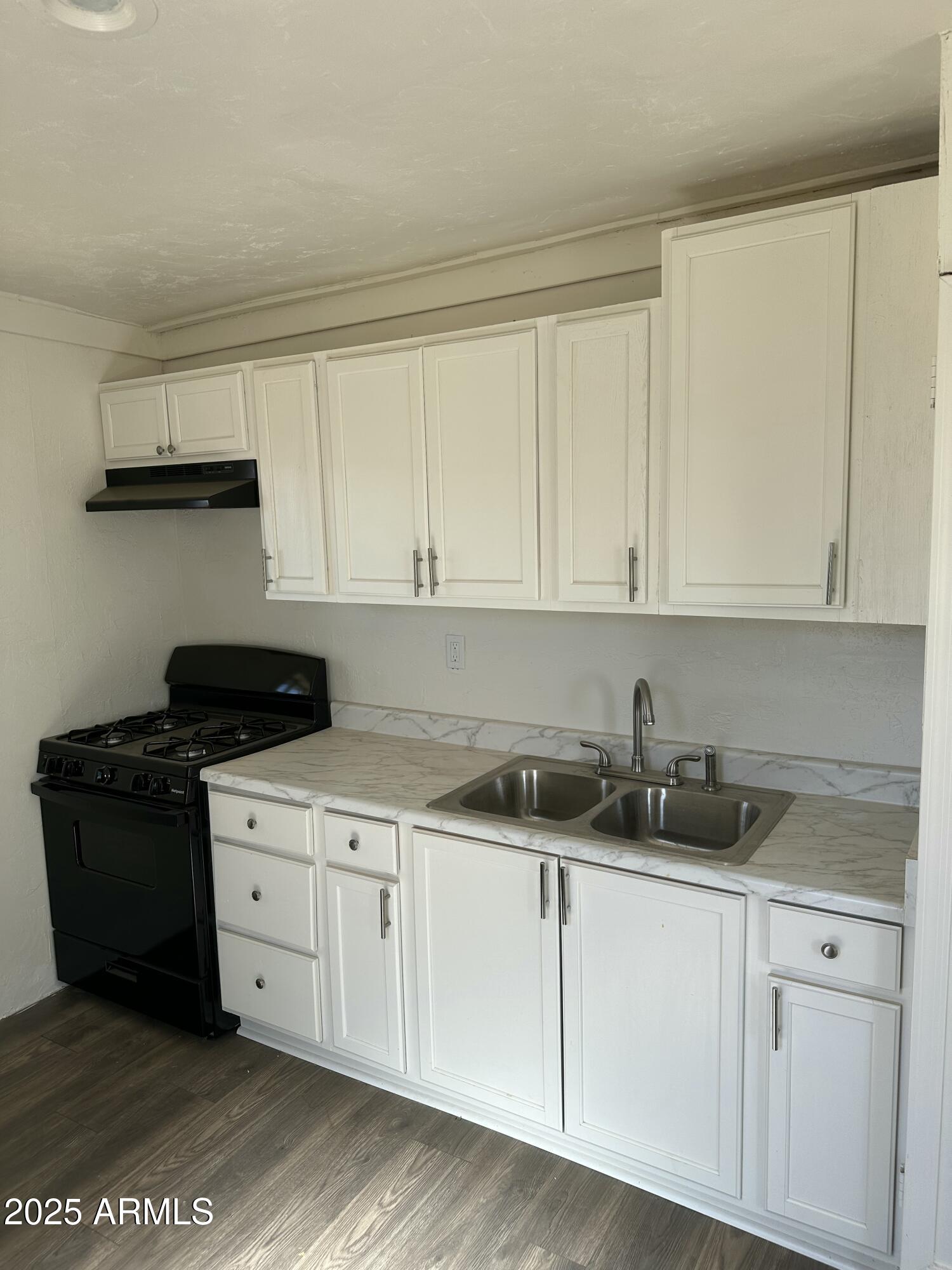 WHETSTONE VISTA - Residential Income