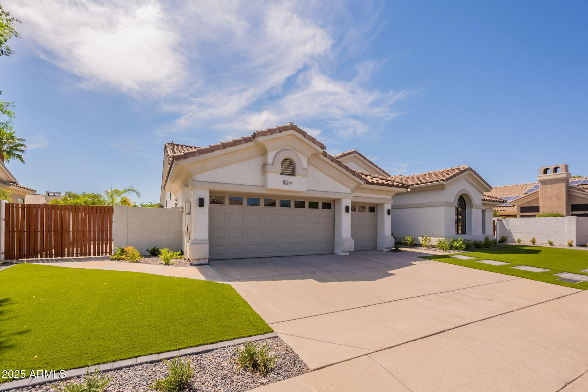 10228 N 55TH Place