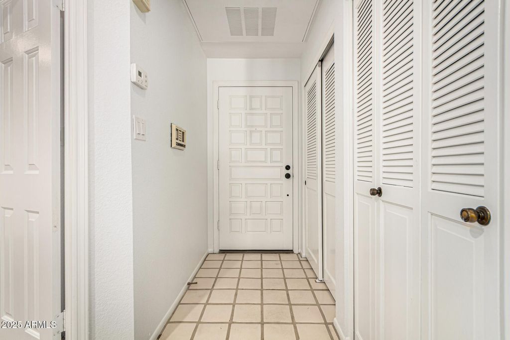 Photo of 5200 S Lakeshore Drive #206, Tempe, AZ 85283 (MLS # 6873382)