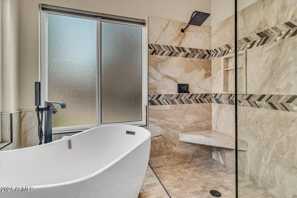 Glendale, Arizona 85308, United States, 4 Bedrooms Bedrooms, ,2 BathroomsBathrooms,Residential,Pending,47729