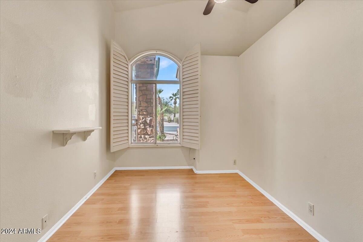 Glendale, Arizona 85308, United States, 4 Bedrooms Bedrooms, ,2 BathroomsBathrooms,Residential,Pending,47729