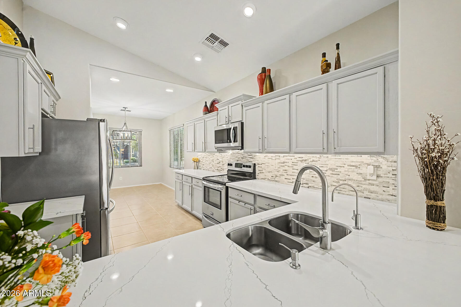 4486 E SUNDANCE Court