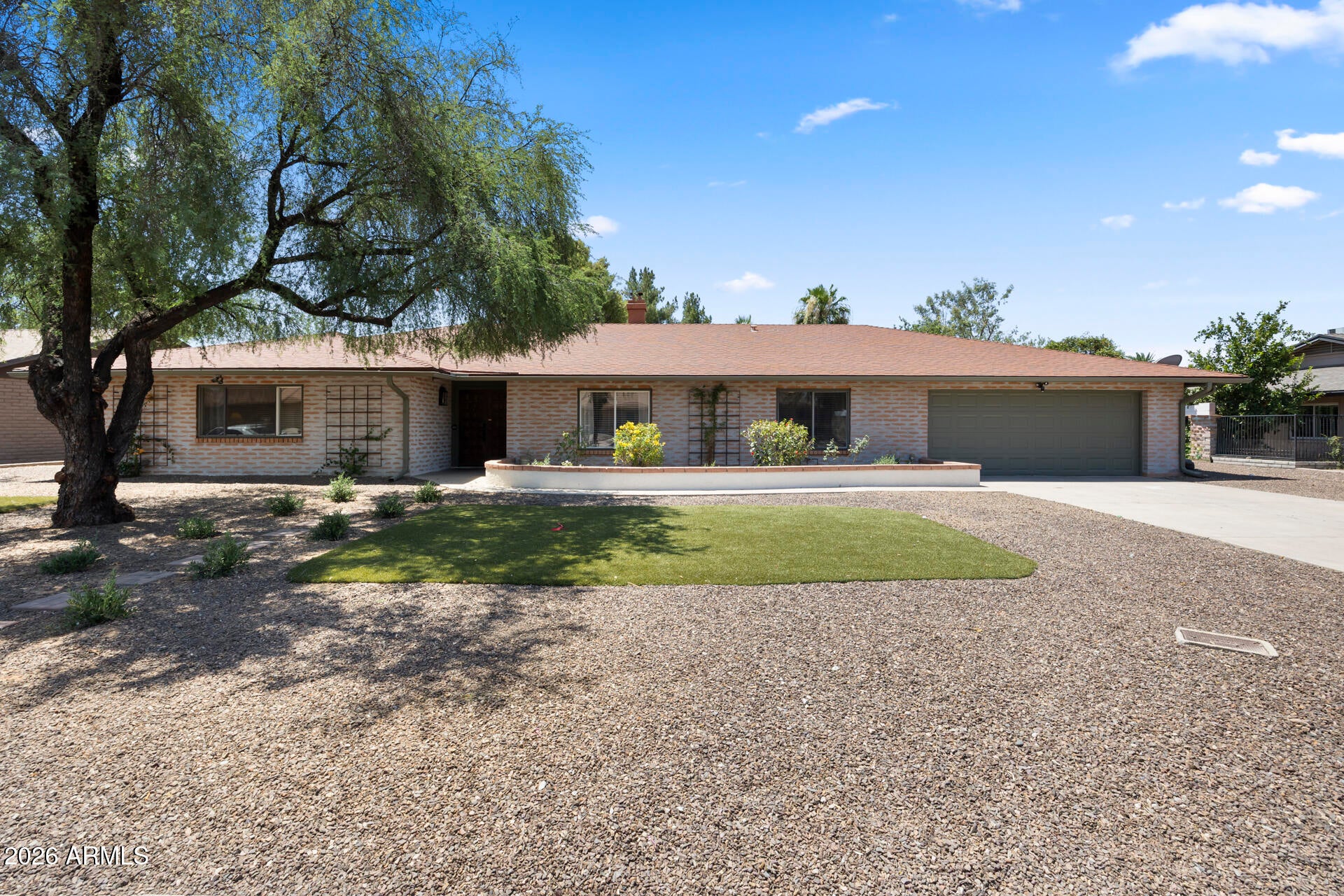 5449 E LARKSPUR Drive