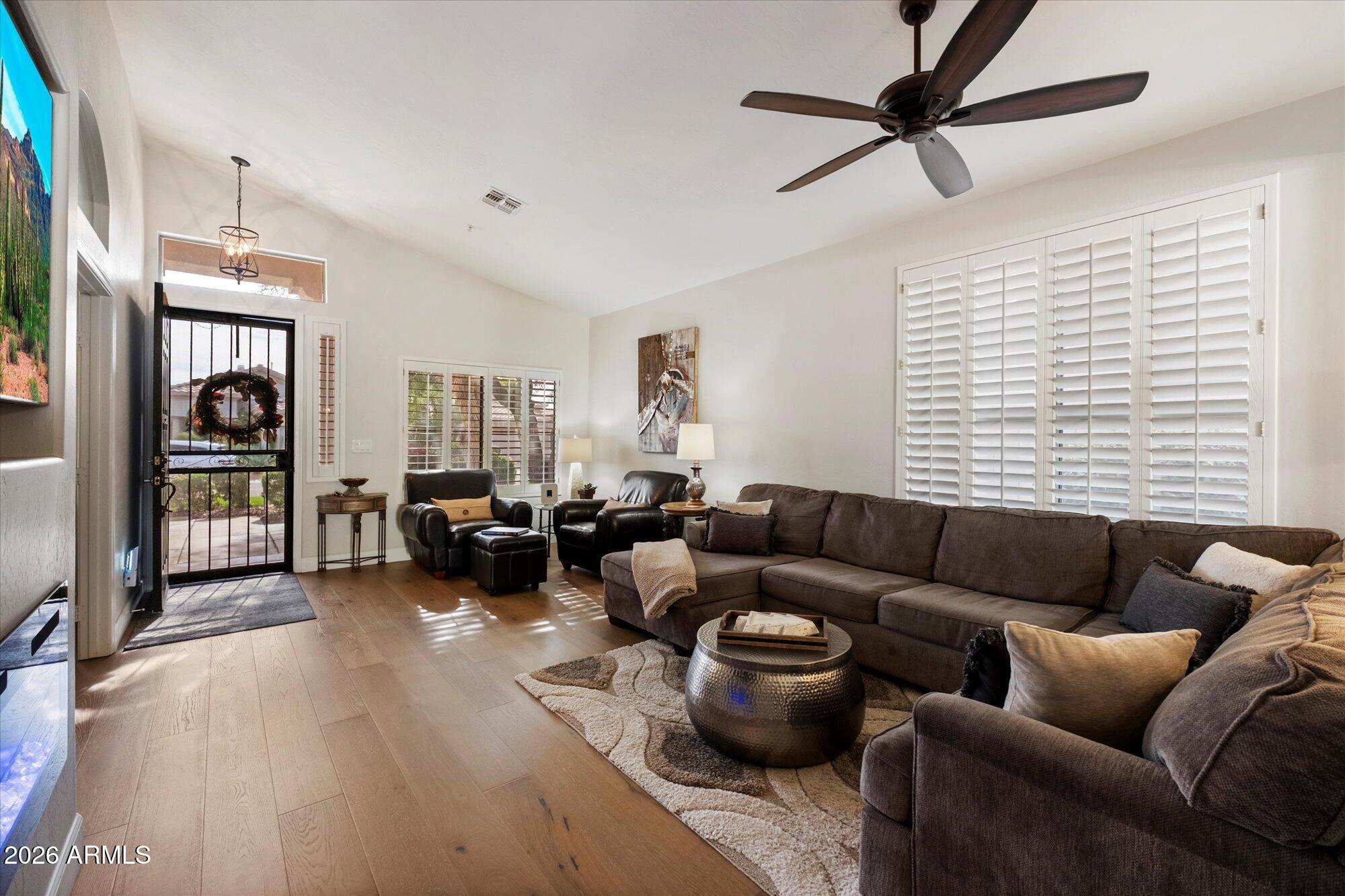 8114 E THERESA Drive