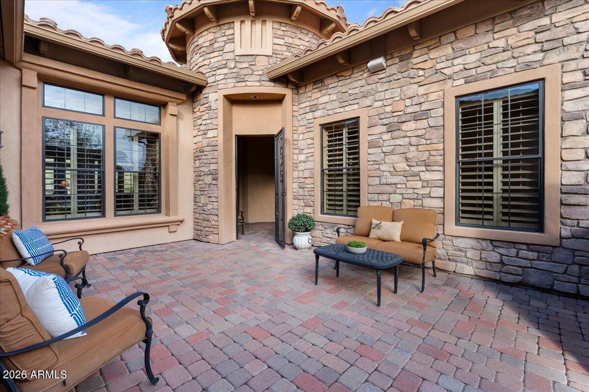 8122 E VISTA CANYON Street