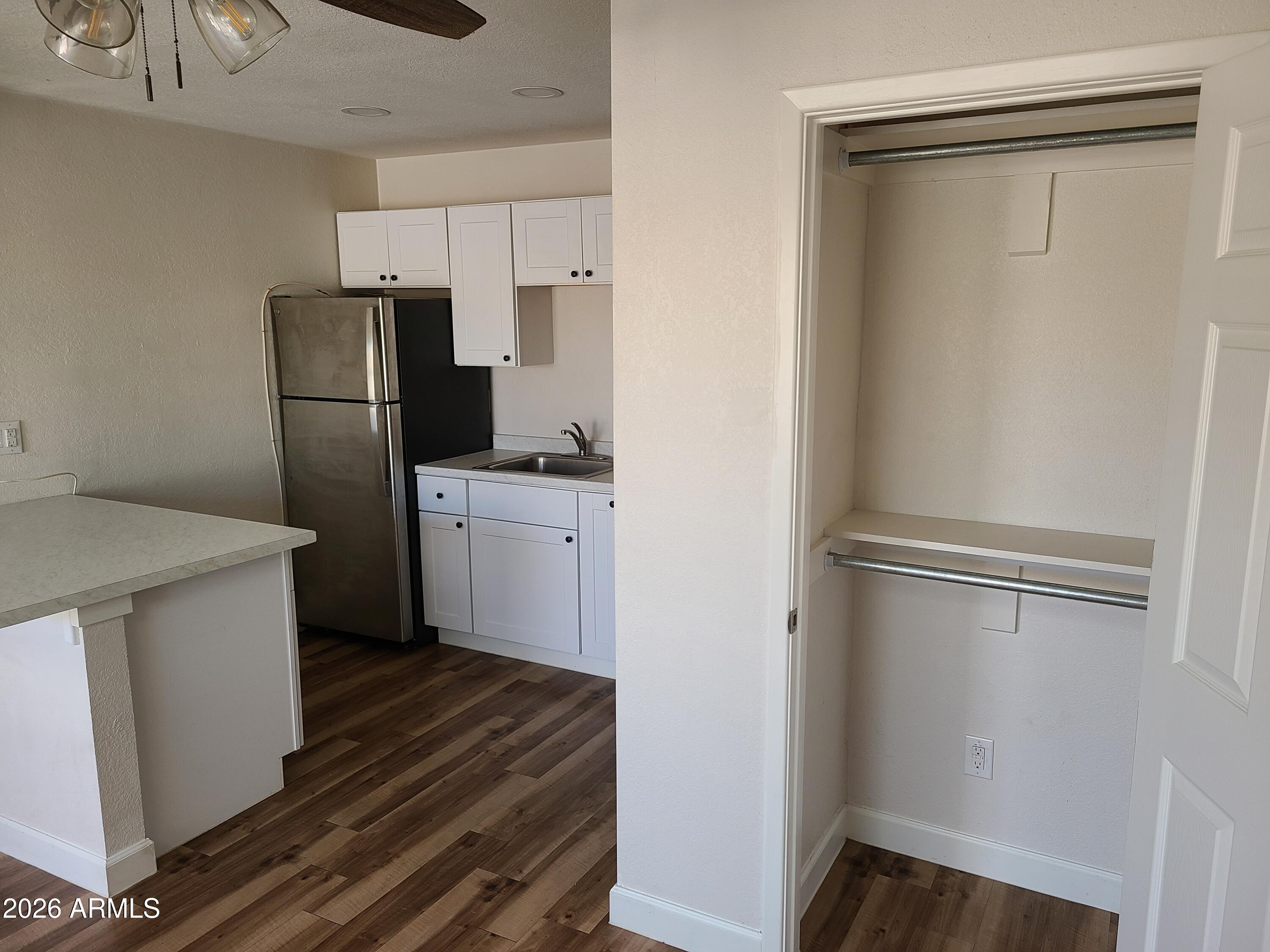 145 W Wickenburg Way W Apt B-2