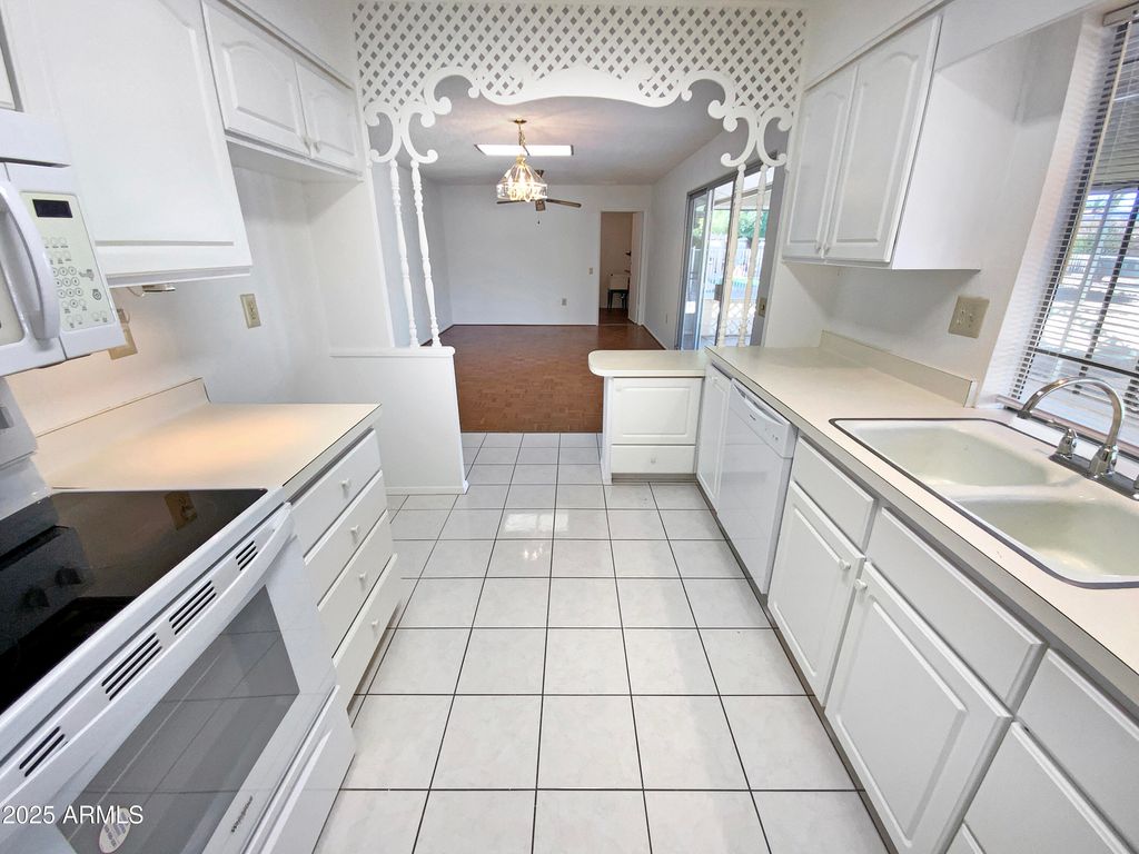 Photo of 9806 W Hutton Drive, Sun City, AZ 85351 (MLS # 6953277)