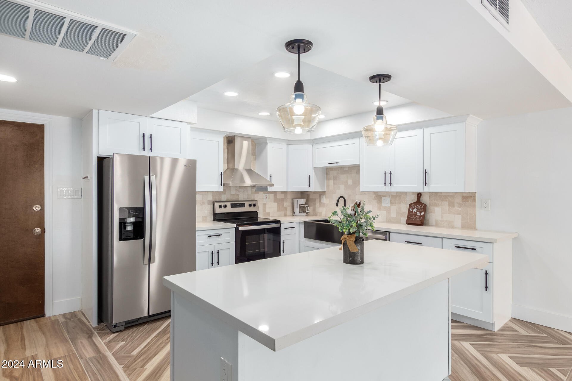 7930 E CAMELBACK Road 111